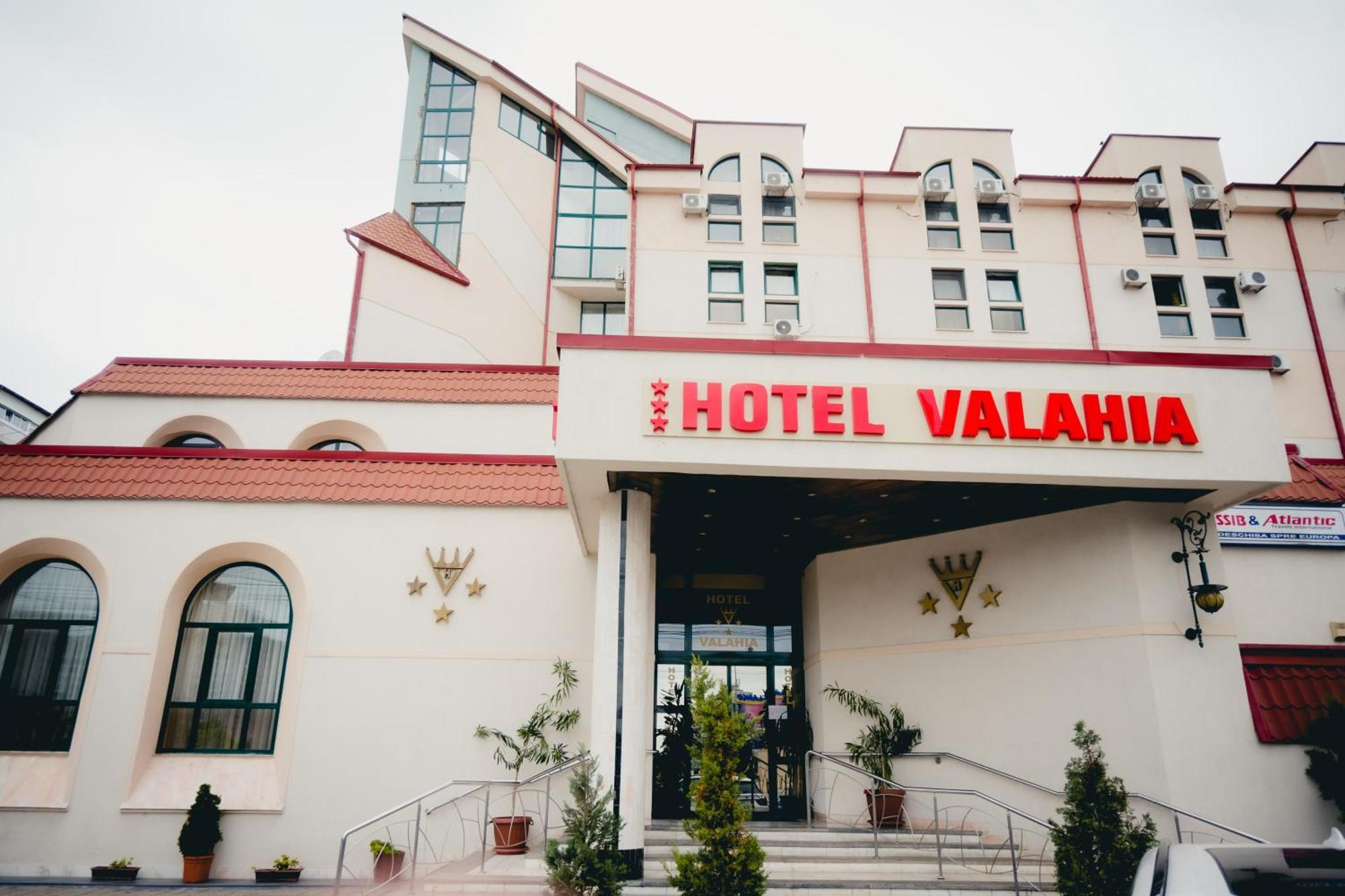Hotel Valahia Тирговіште Екстер'єр фото