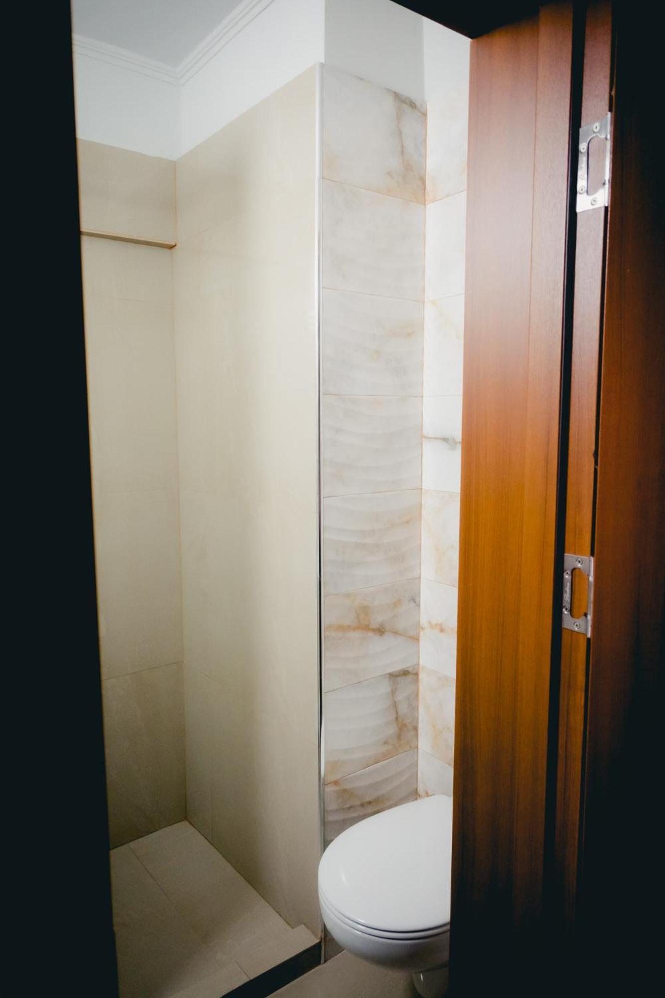 Hotel Valahia Тирговіште Екстер'єр фото