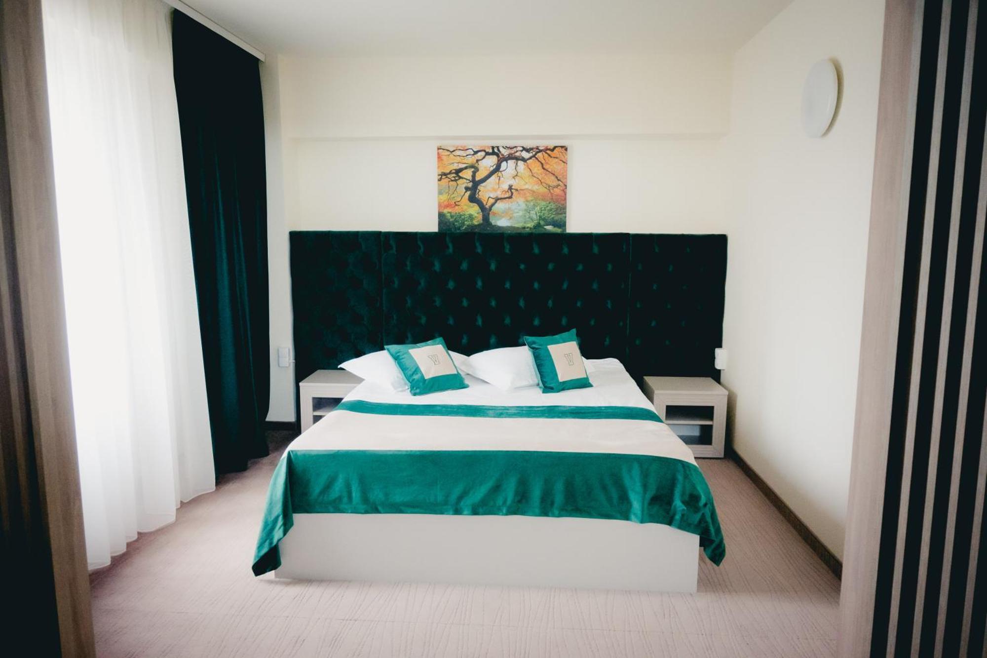 Hotel Valahia Тирговіште Екстер'єр фото