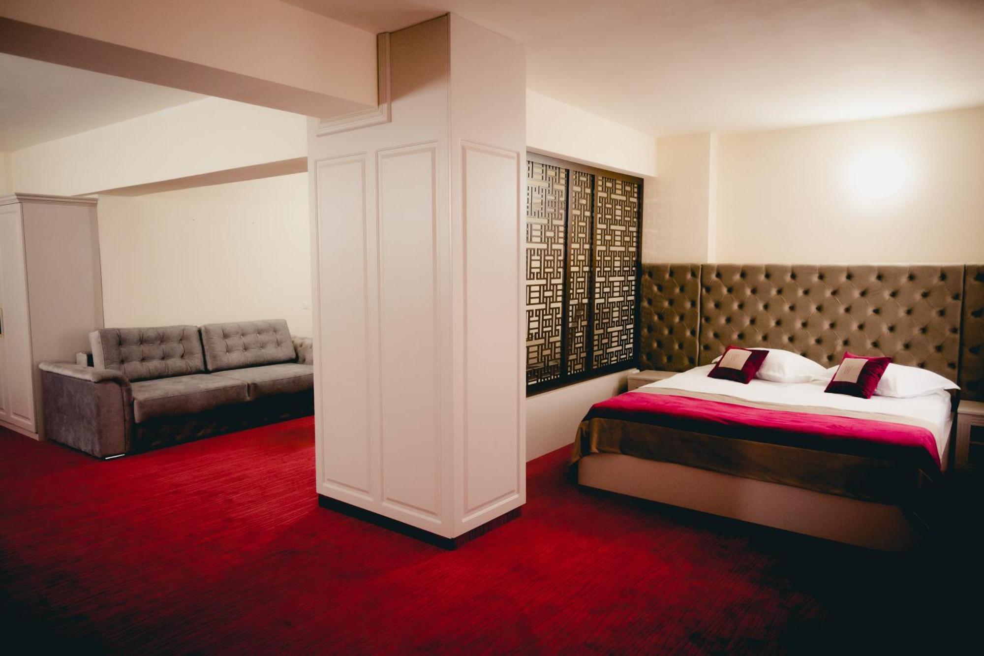 Hotel Valahia Тирговіште Екстер'єр фото